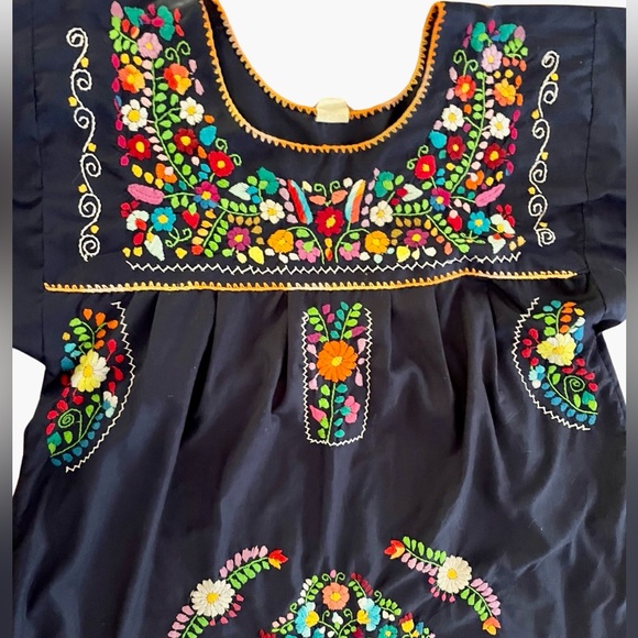 Mexican Wedding Dress NEW Navy Blue Embroidered XL Multicolor Midi - Picture 2 of 9